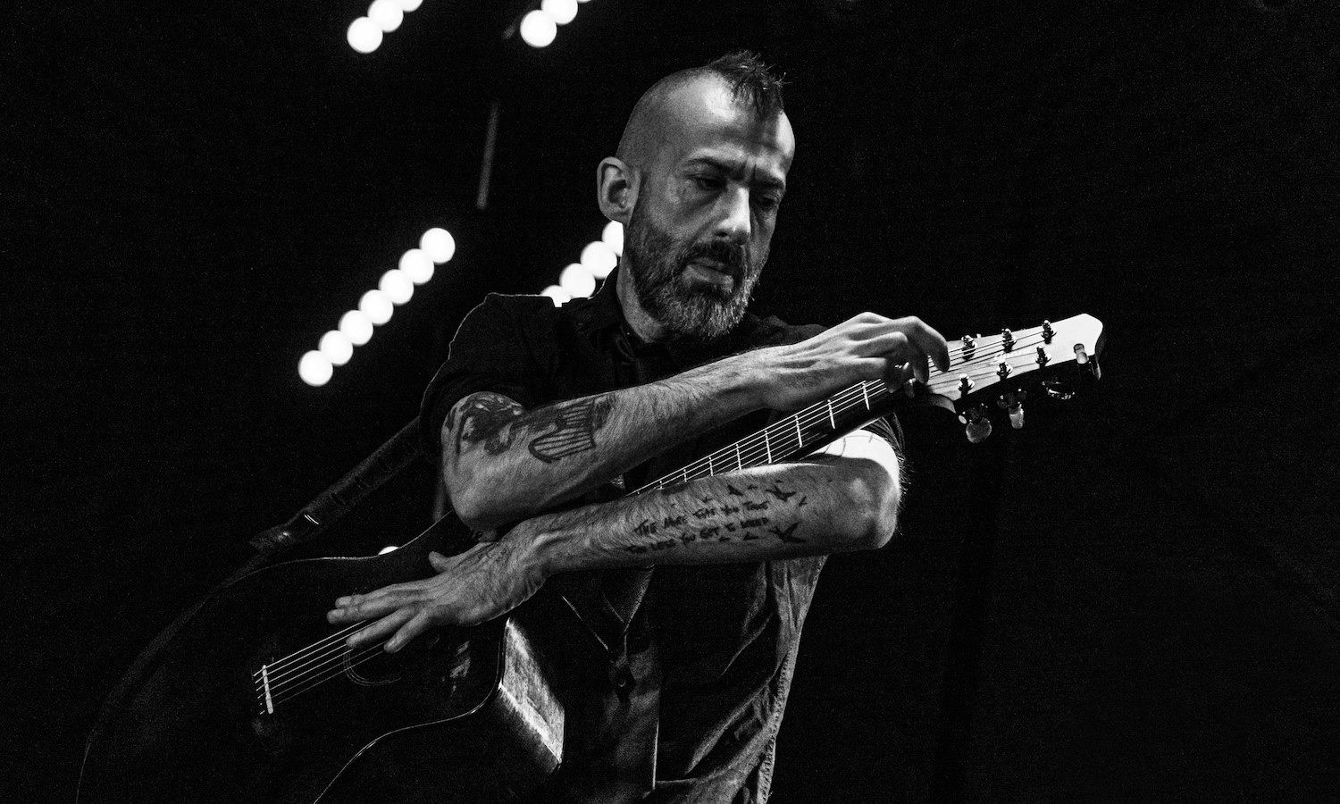 Jon Gomm