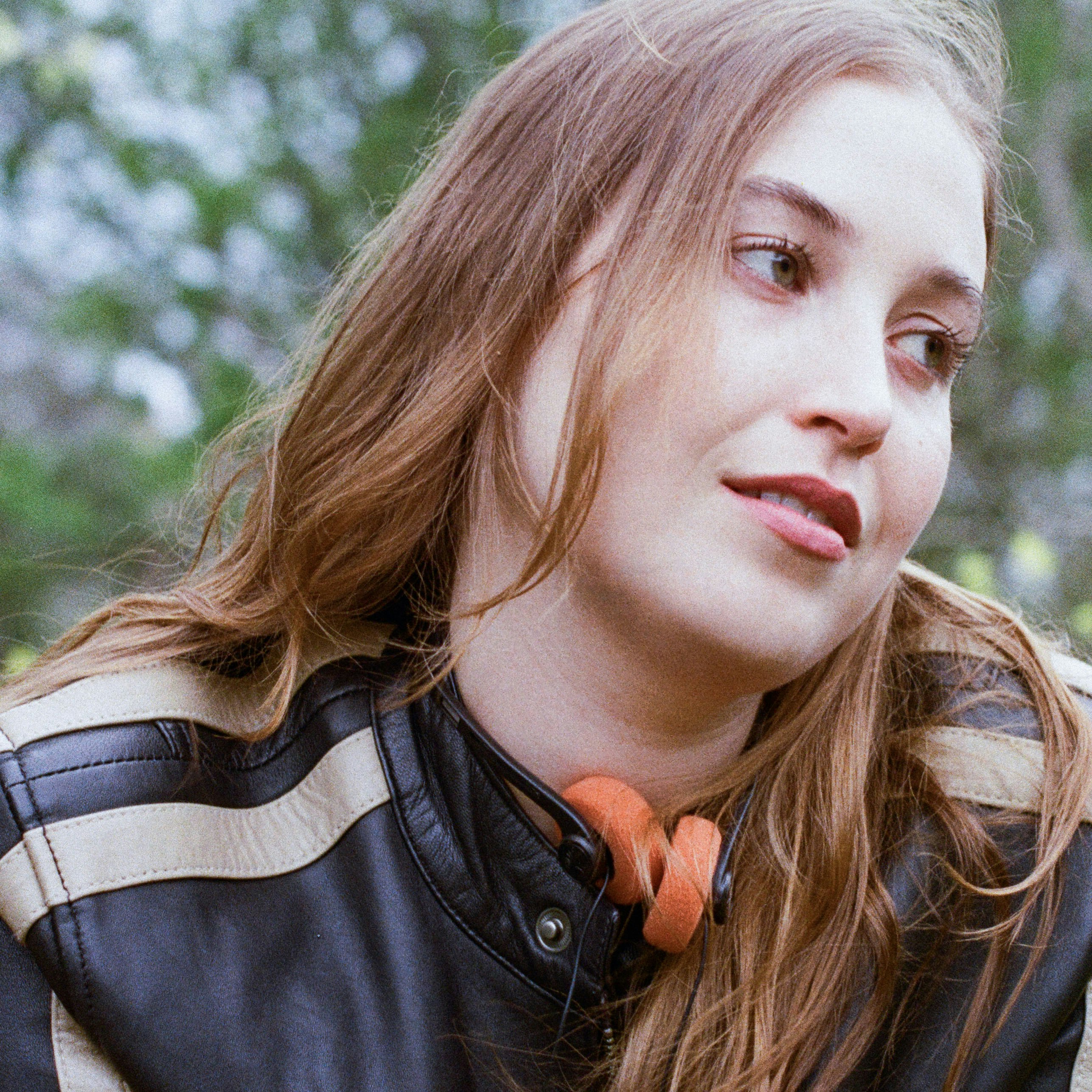 Hatchie: Stripped Back + Signing