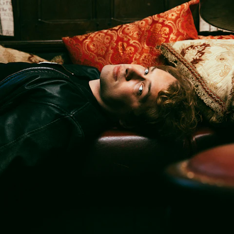 Filip Clements: Stripped Back + Signing