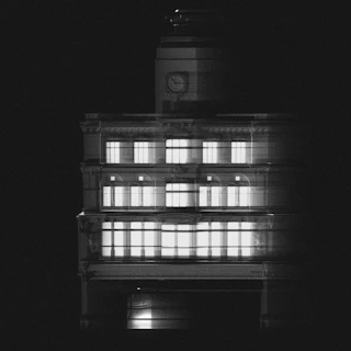 Palais: In House