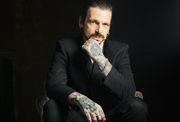 Ricky Warwick: Stripped Back + Signing