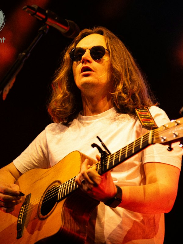Jamie Webster: Live + Signing
