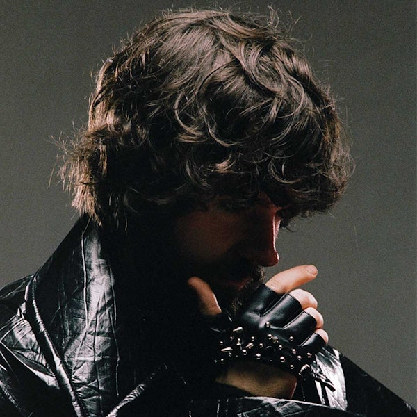 Madeon 'Victory' Signing