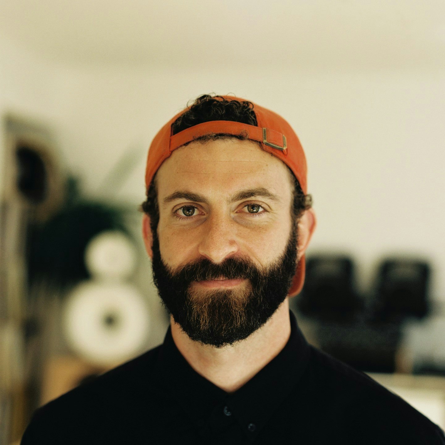 Phonox: Roi Perez, Amaliah