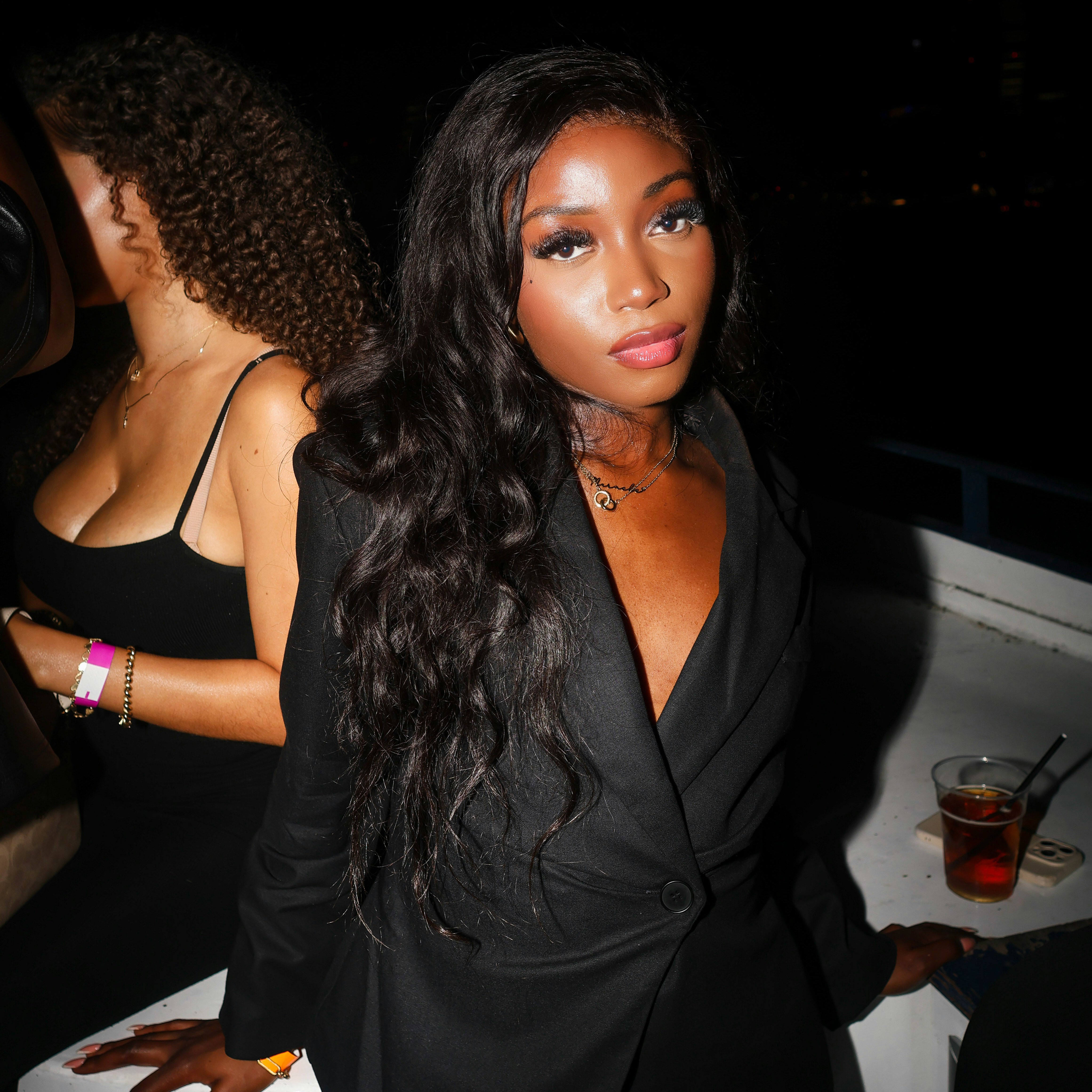 Bottomless Drinks, Dinner &AfterParty | Black Swan