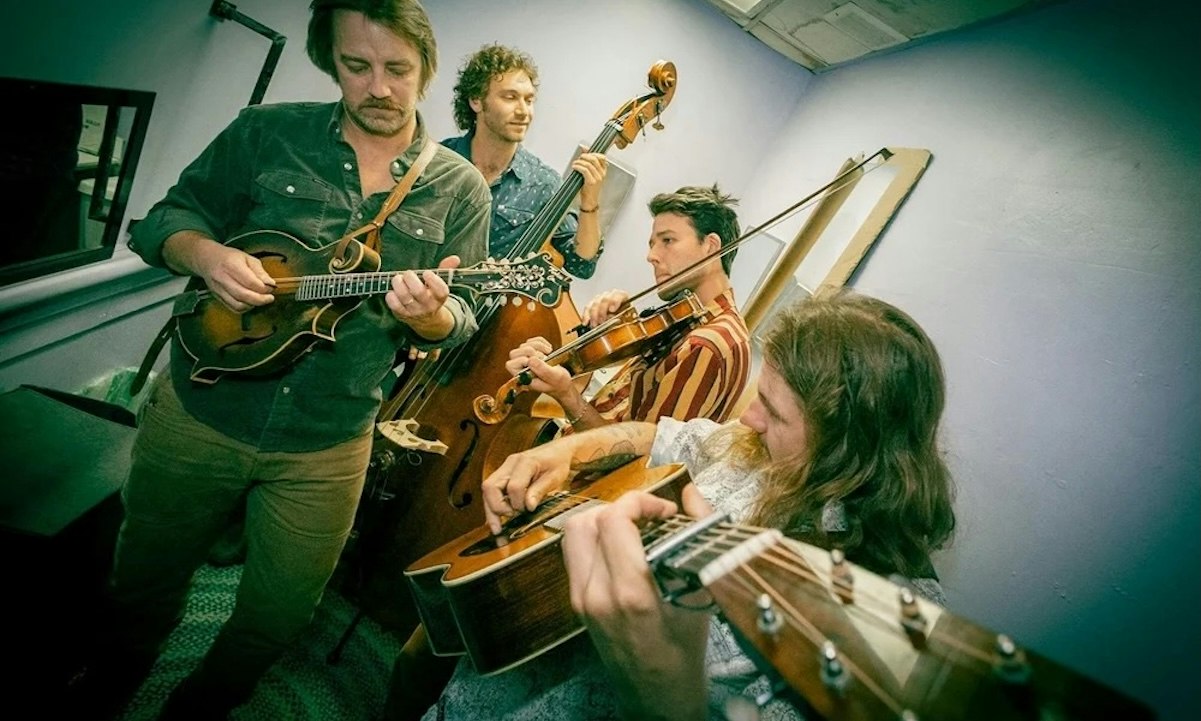 The Fretliners