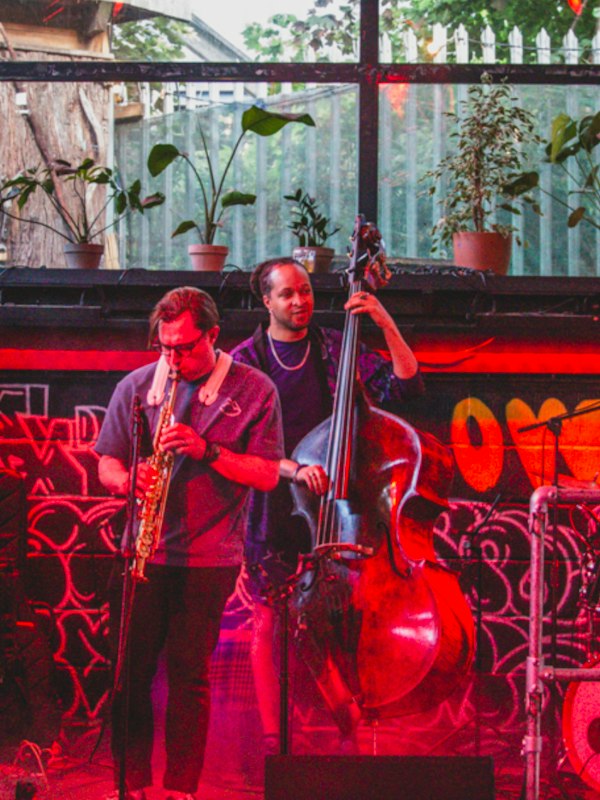 LIVE JAZZ JAM W/ STRATOS