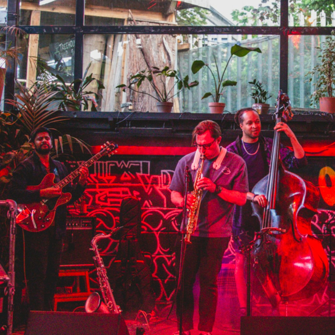 LIVE JAZZ JAM W/ STRATOS