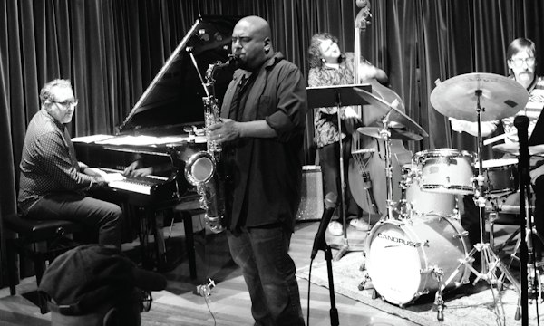 Troy Roberts Quartet | Green Lights