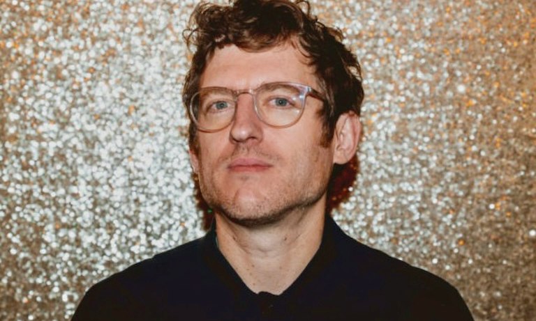 Scared To Dance: Guest DJ Elis James