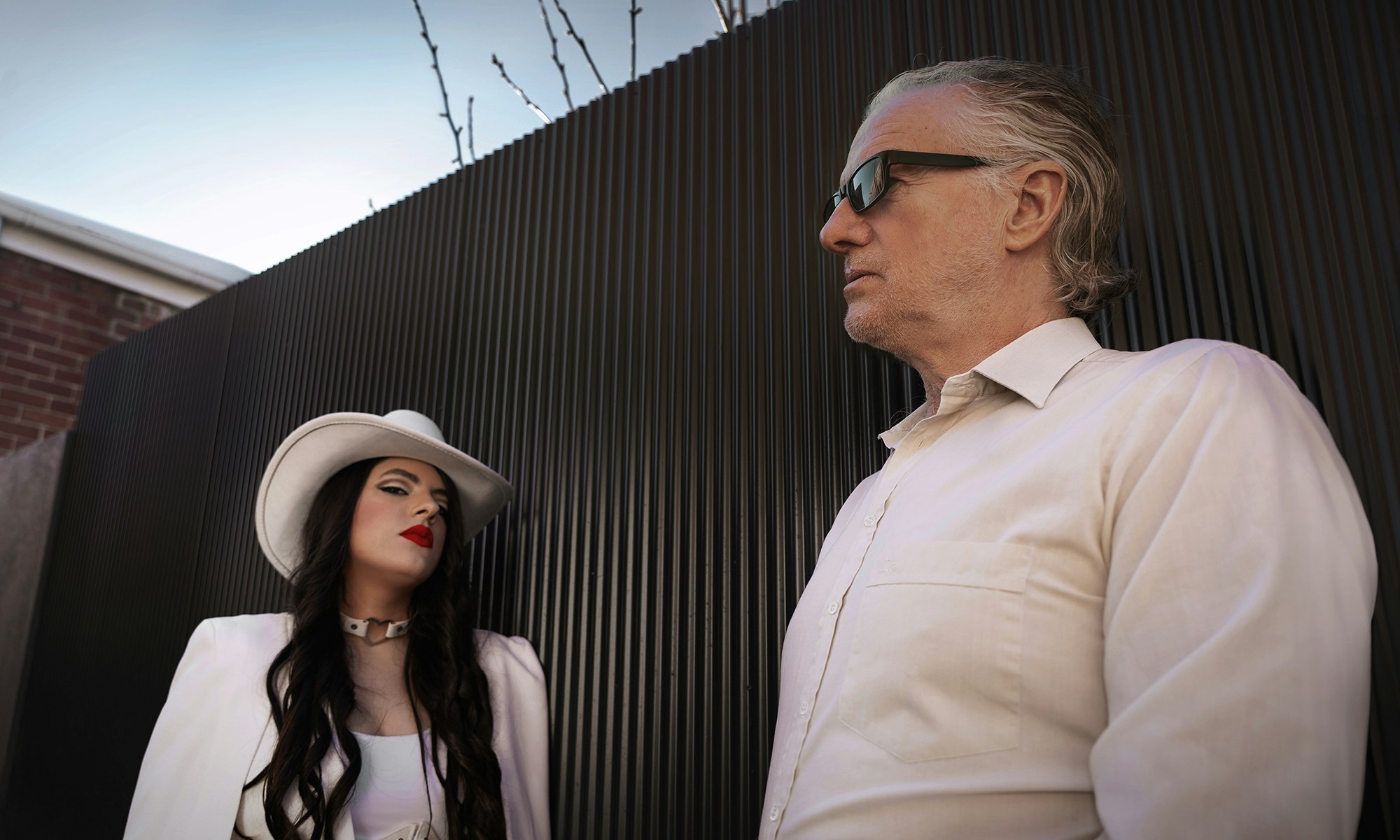 Mick Harvey & Amanda Acevedo: Stripped Back + Singing