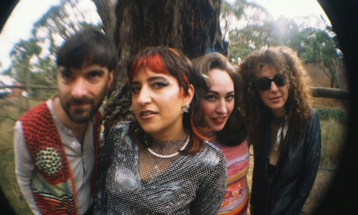 Derya Yildirim & Grup Şimşek + Thee Marloes