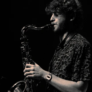 JAZZ: Oskar Jones
