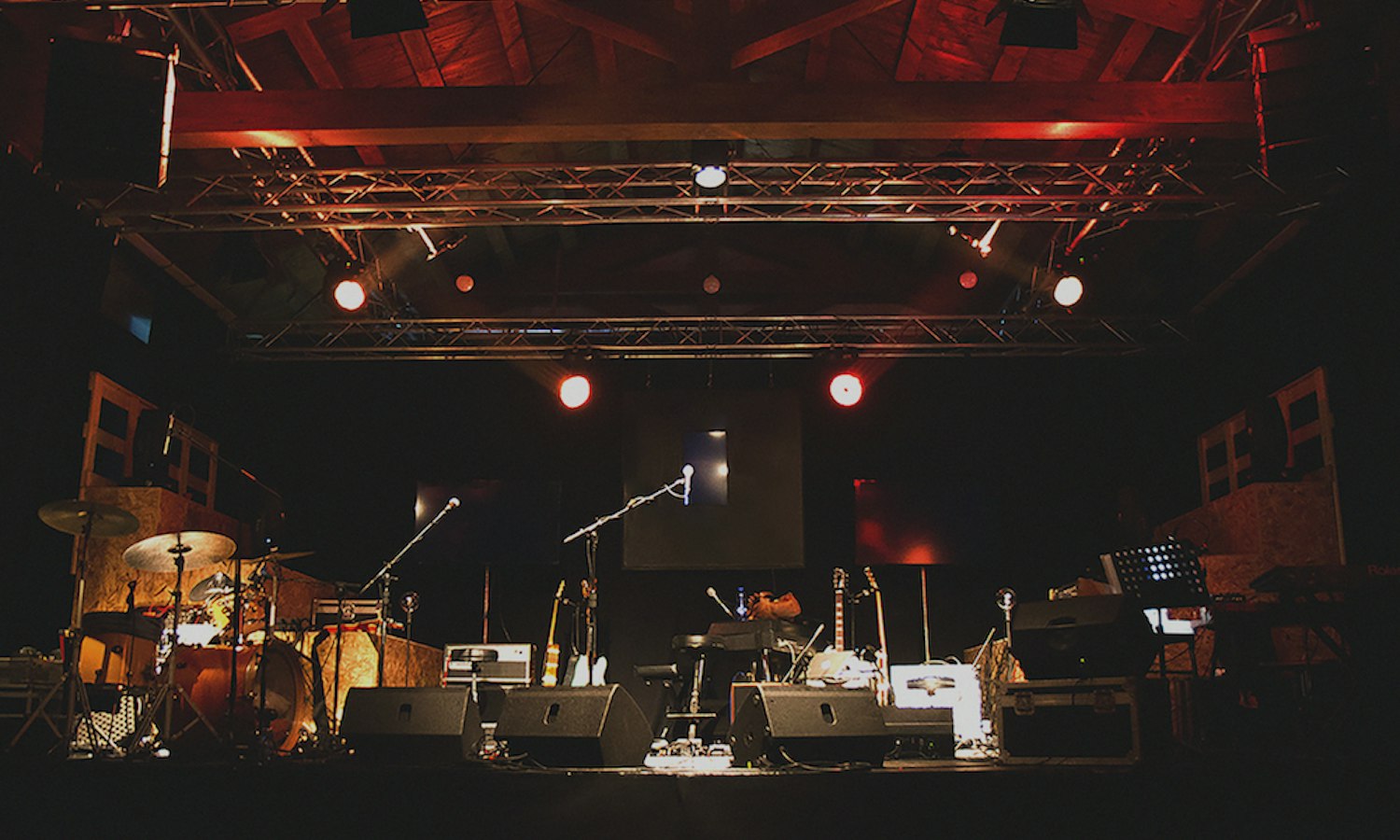 SECRET CONCERT