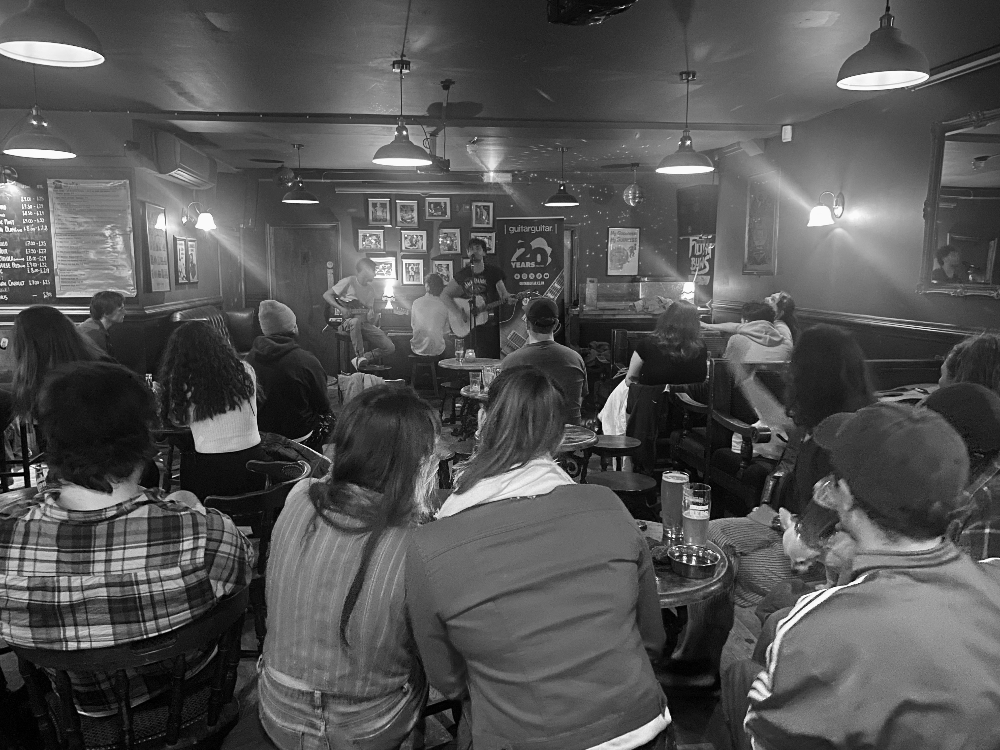Live New Orleans Blues & Swinging Jazz - Free Entry at The Three Compasses, London