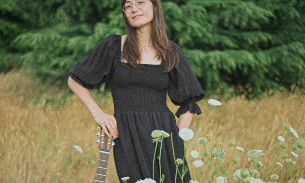 Claire Conway at The Sunset Tavern