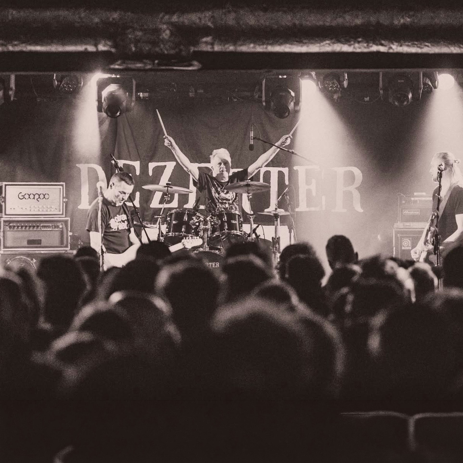 DEZERTER