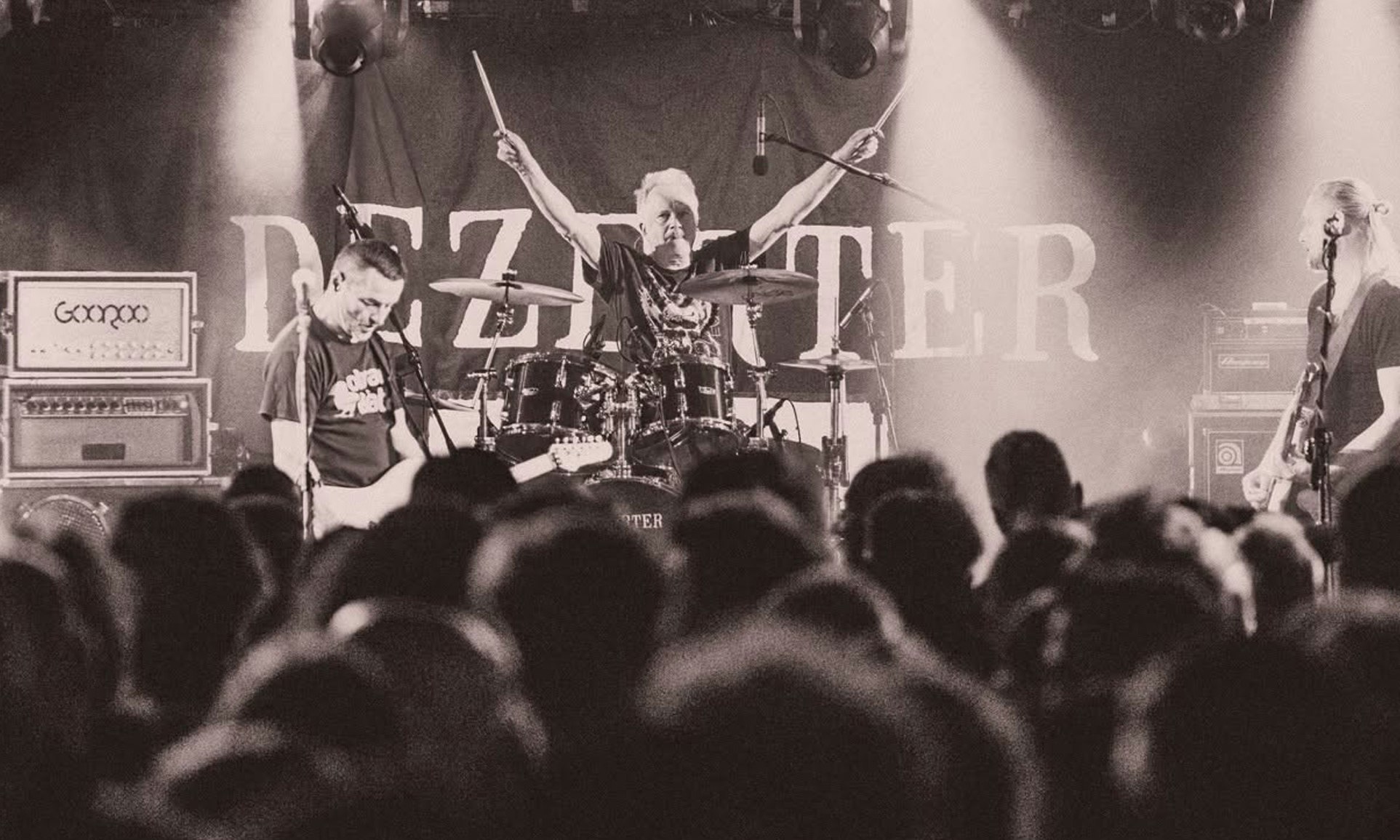 DEZERTER