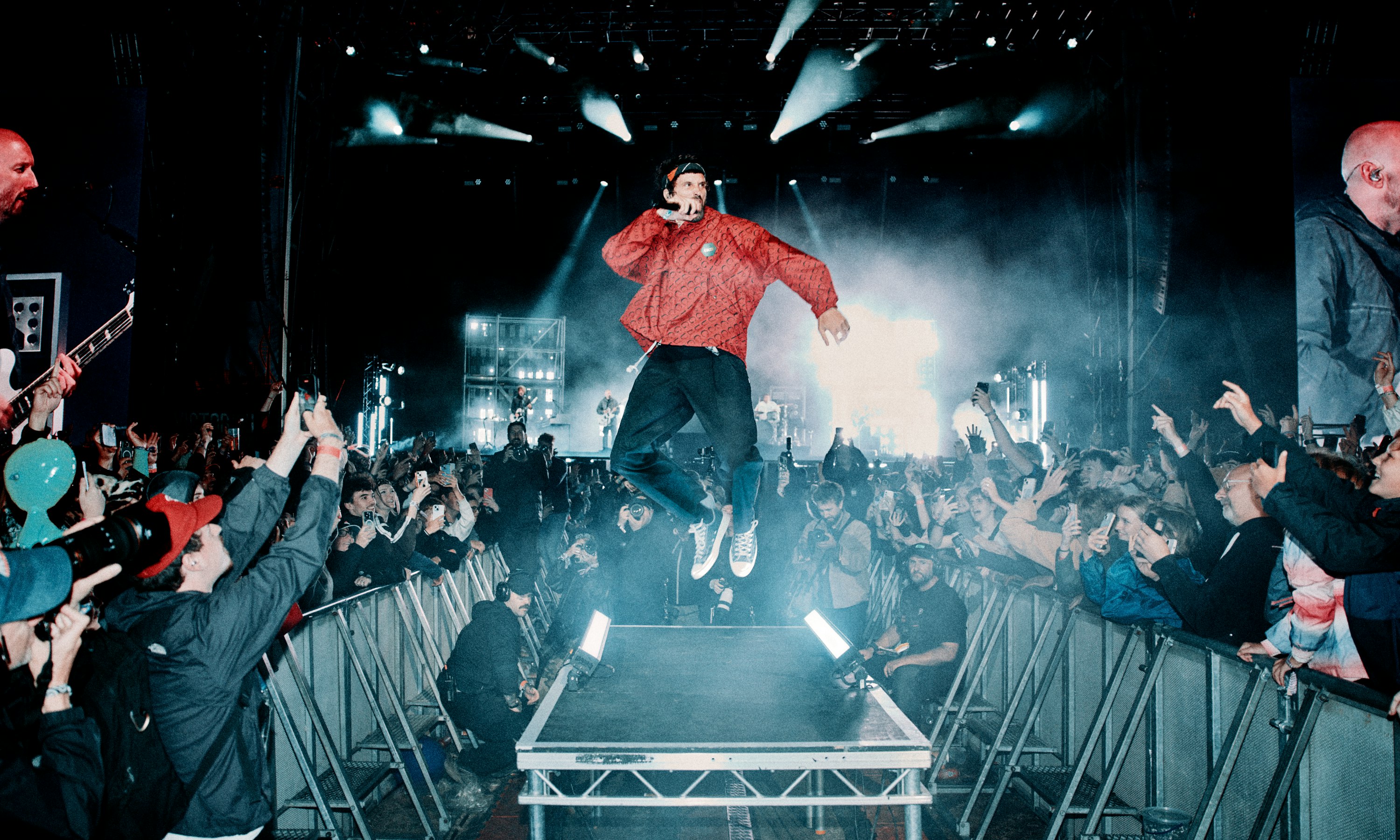 Kasabian: Matinee Live Performance