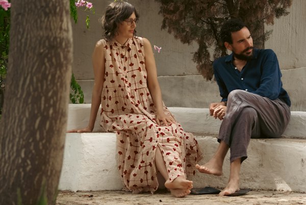 Josephine Foster sings the songs of Victor Herrero (with Victor Herrero)