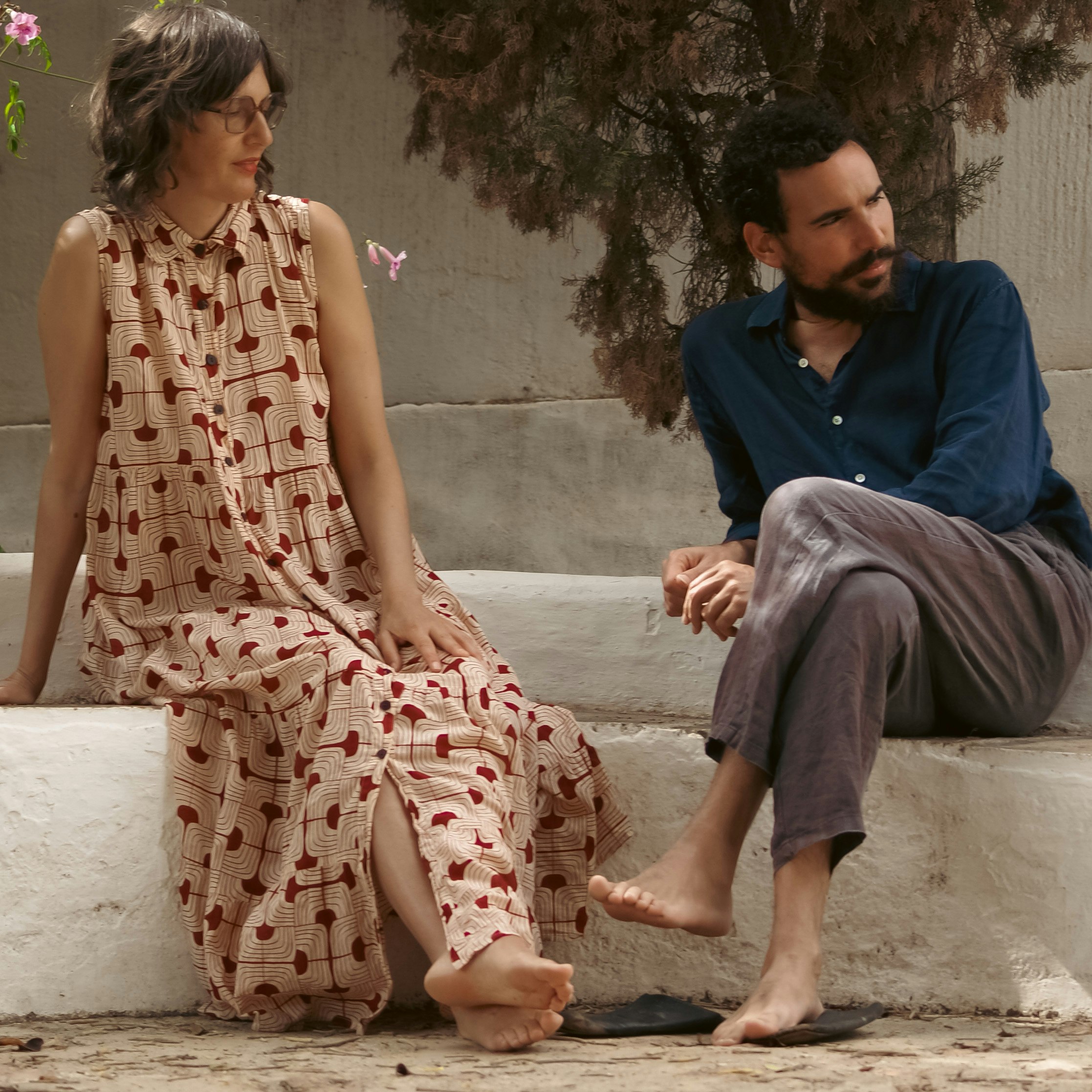 Josephine Foster sings the songs of Victor Herrero (with Victor Herrero)