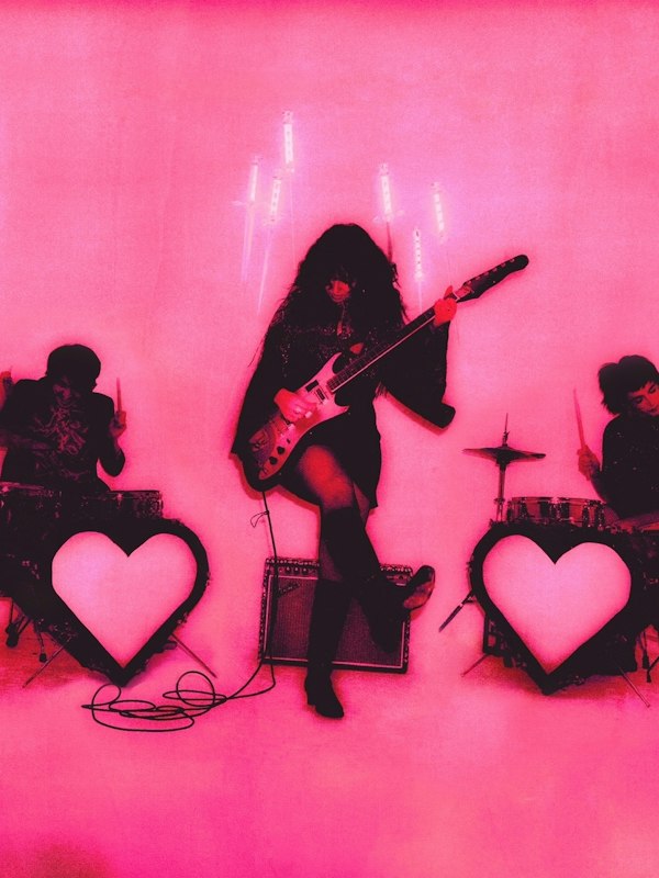 The Velveteers live Behind the Green Door