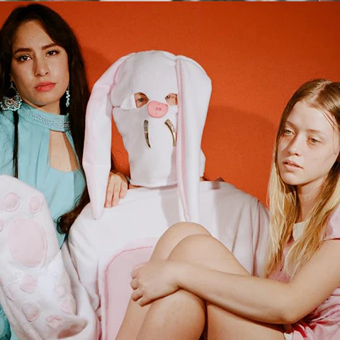 CUDDLY TOYS (UK PREMIERE)