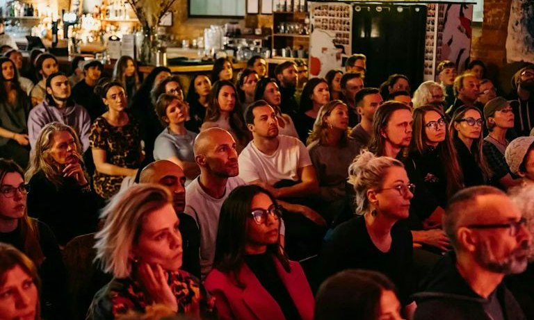 Gothic Fiction, Gender and the Rise of Dark Academia - Talks in the Pub