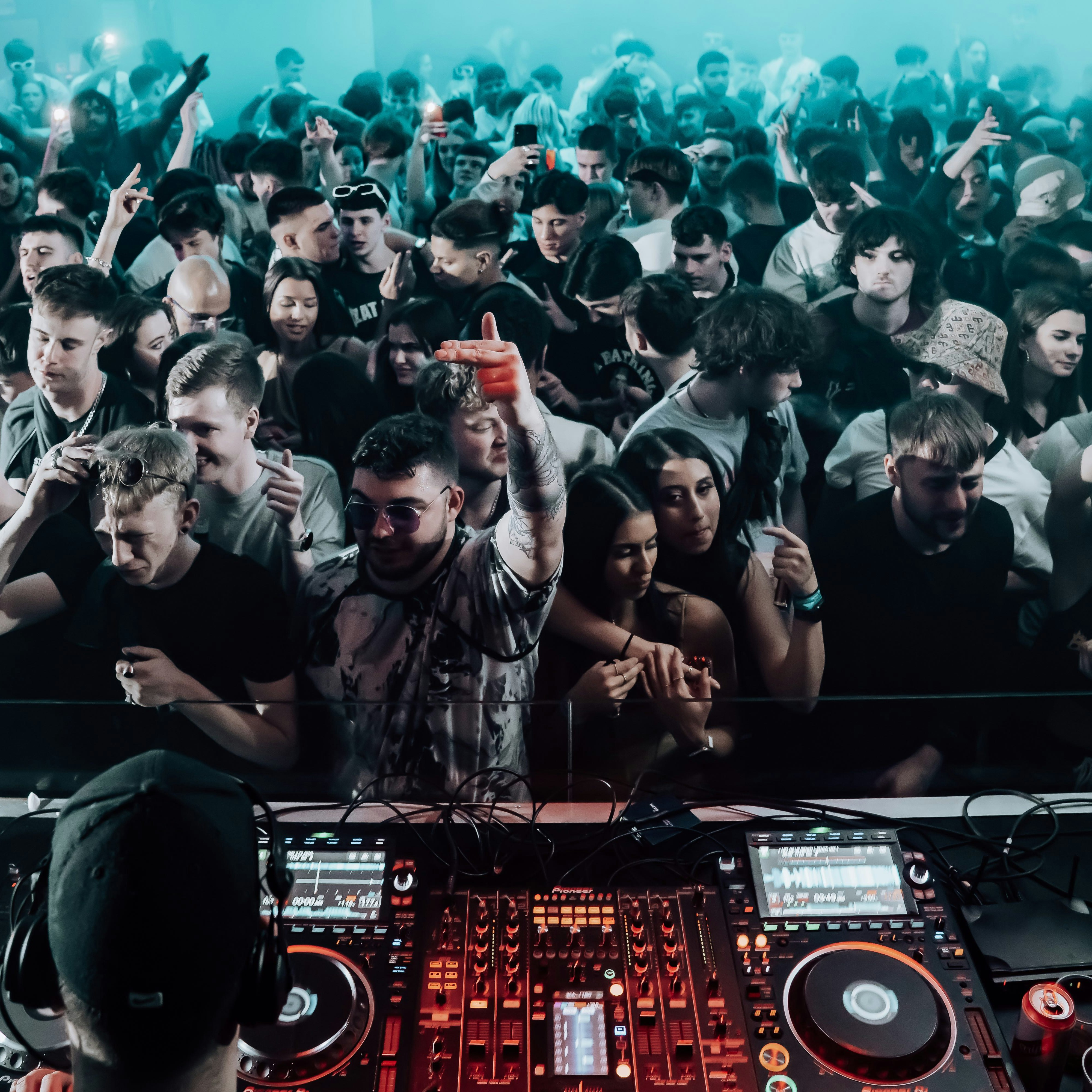 Bass Face // DNB, HOUSE:TECHNO, UKG // Boiler Room