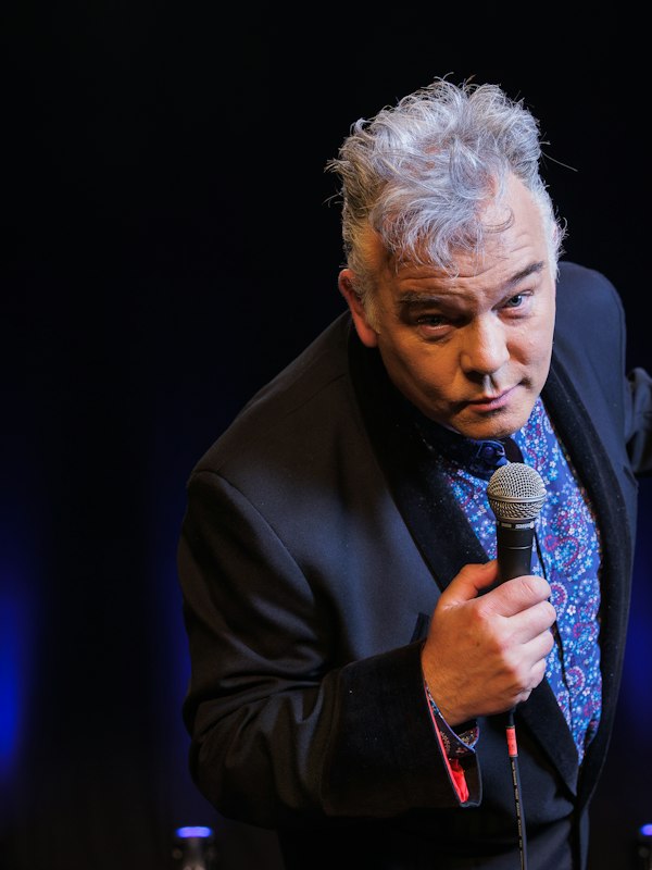 Stewart Lee: 'Basic Lee. Live At The Lowry 2024' Signing