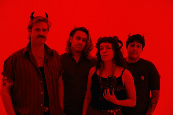 TERI QUINN & THE COYOTES w/DEA EX MACHINA & MOL SULLIVAN