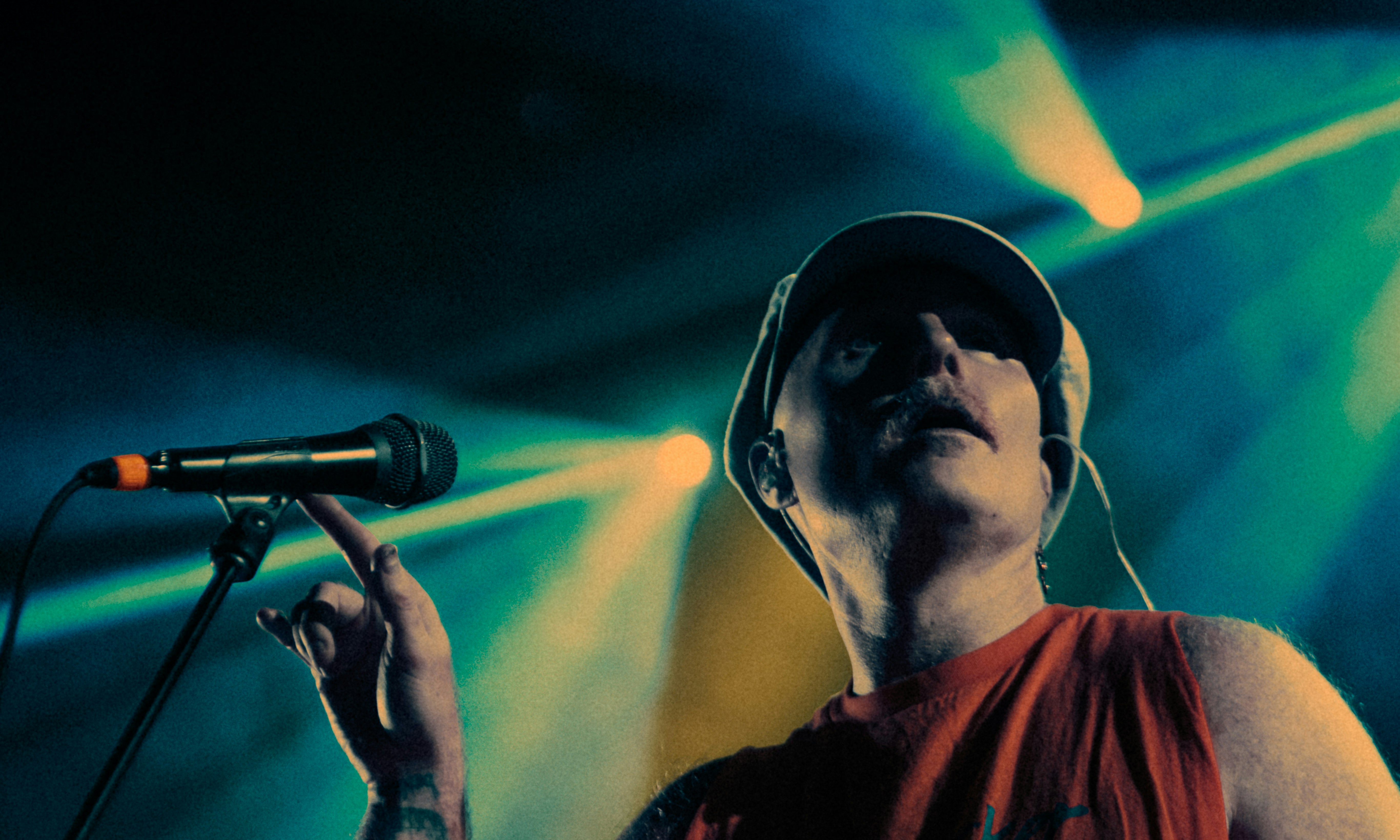 Imagem da fonte — HERCULES & LOVE AFFAIR [LIVE]