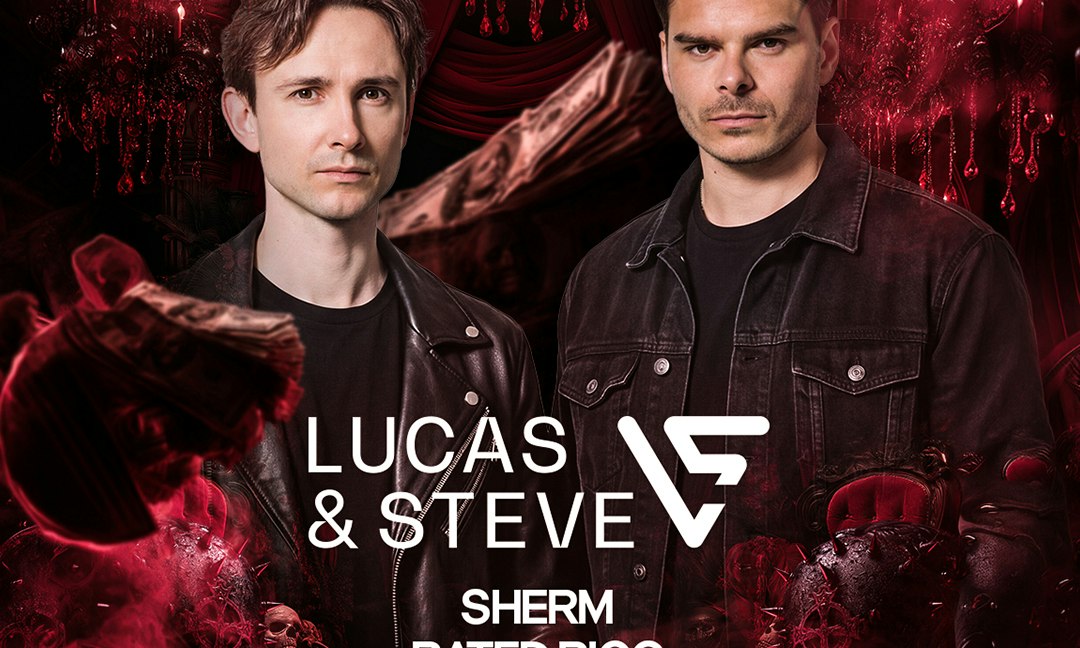 Nebula Halloween: Lucas & Steve