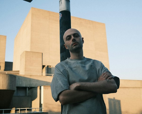 Bailey Ibbs, Serō, Mirnaxx, Lou De Swarte & Maÿ : Flasha