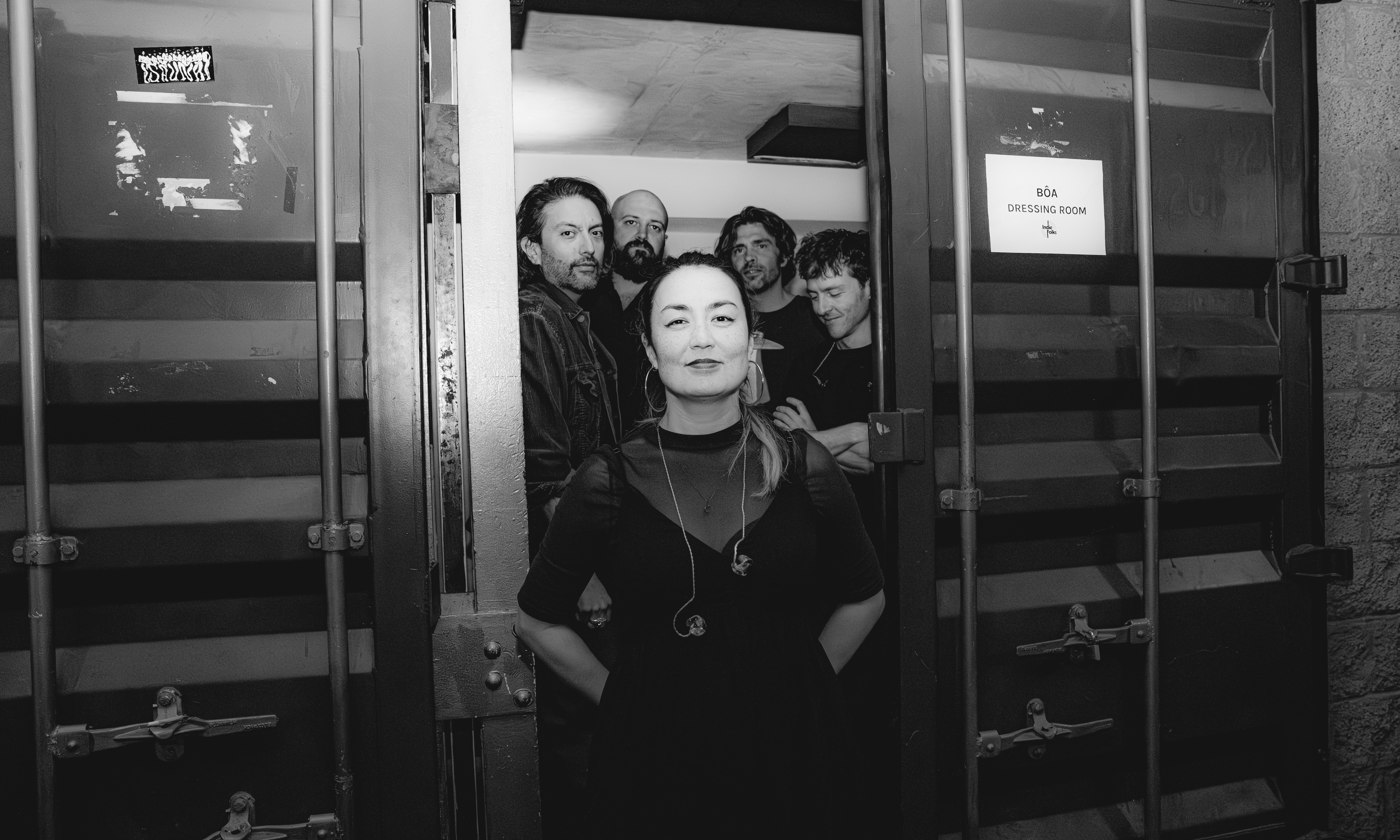 Source image — Bôa: Live + Signing