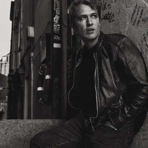 Filip Clements + Lola Rose