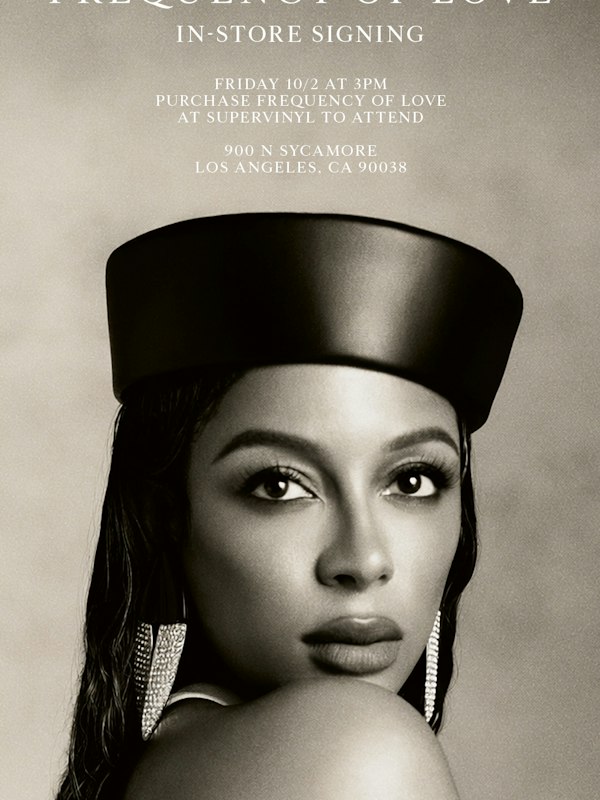 VICTORIA MONÉT - In Store Signing
