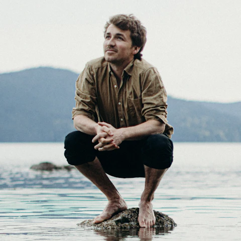 Luke Wallace with Fire Choir